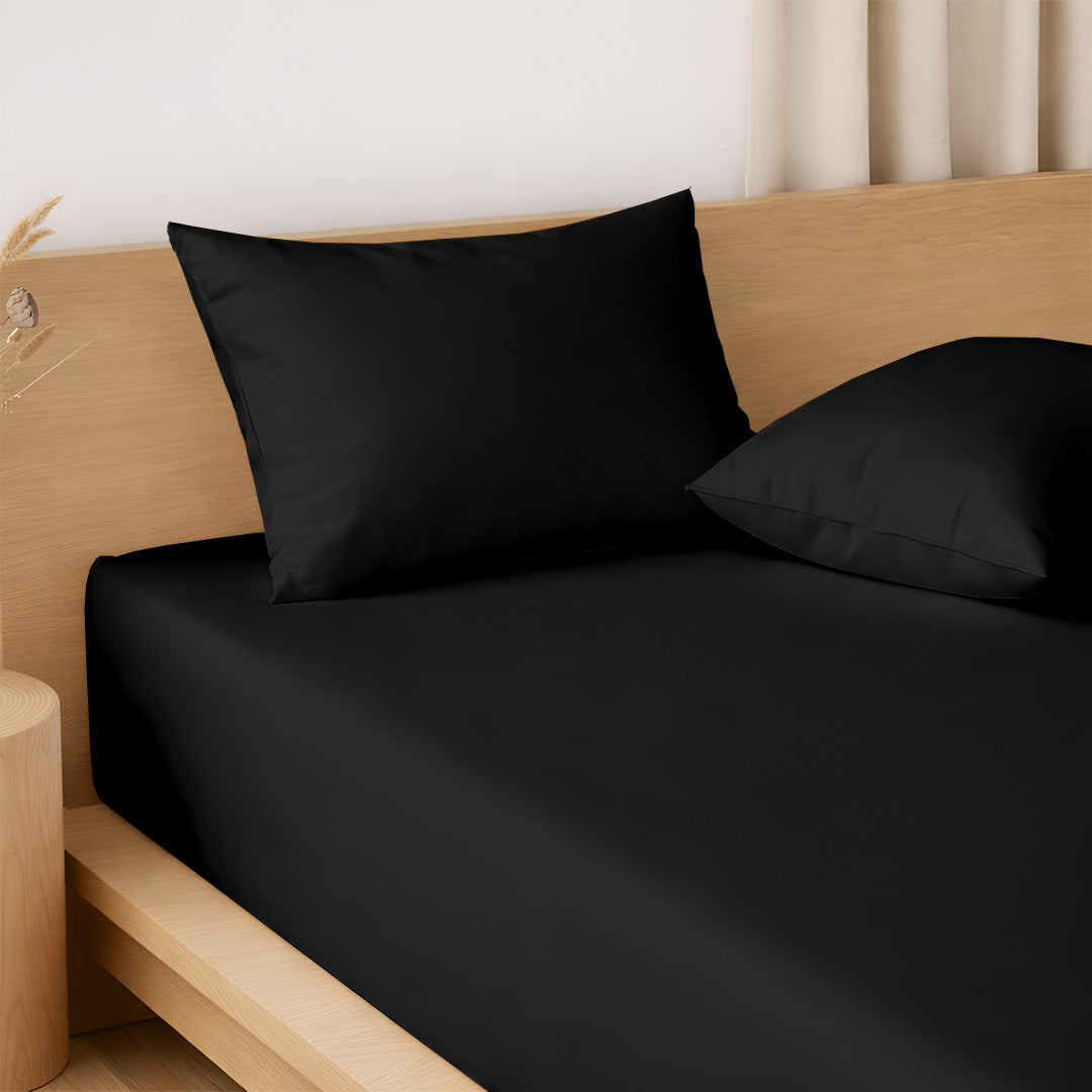 600 thread count cotton fabric close up for fitted sheet