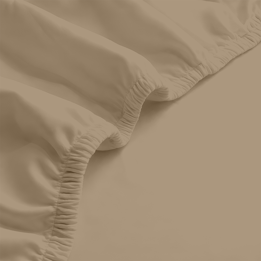 Elastic corner on custom 600 TC fitted sheet