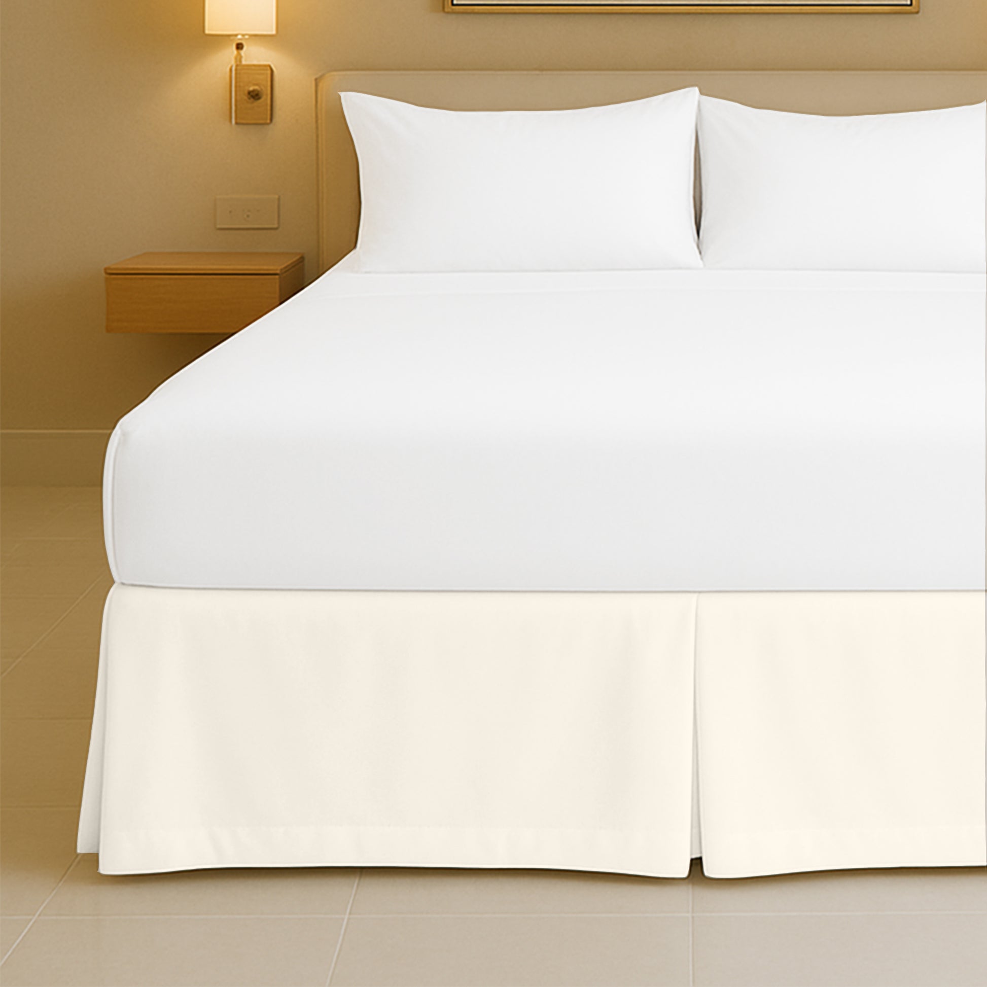 Microfiber pleated bed skirt for full beds with soft finish